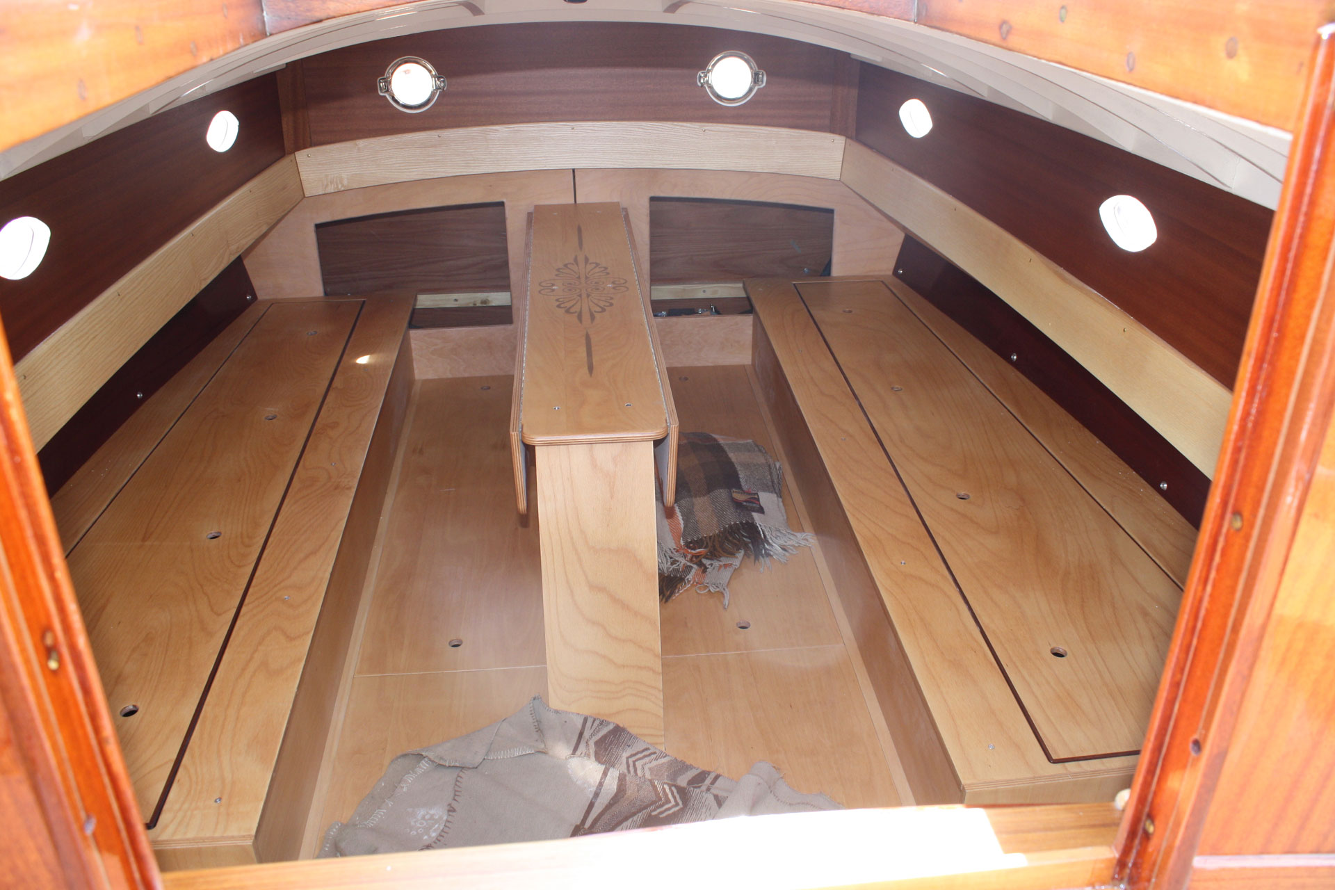 Innenausbau fertig lackiert